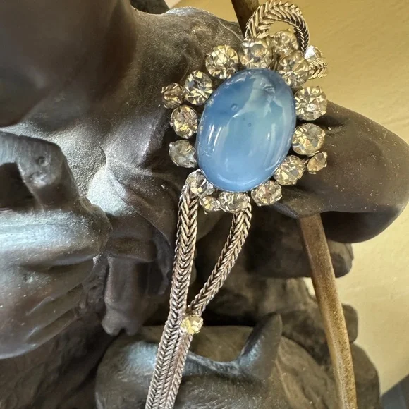 Vintage Faux Blue Moonstone and Rhinestone Wheat chain Bracelet. SIZE 7.5” - Picture 10 of 10